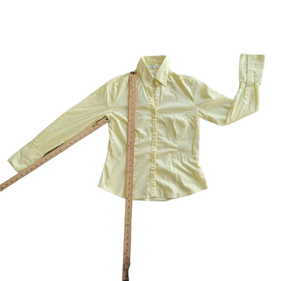 H&M Women's Button Up Blouse Yellow Size 4 - Picture 2 of 6